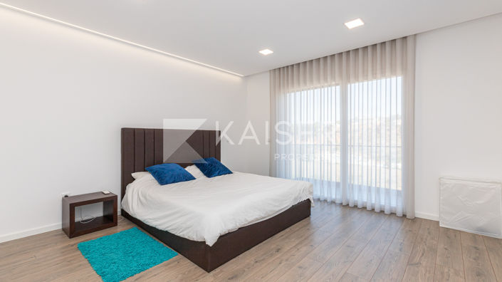 Image No.13-5 Bed Villa for sale