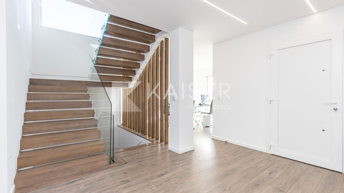 Image No.16-5 Bed Villa for sale