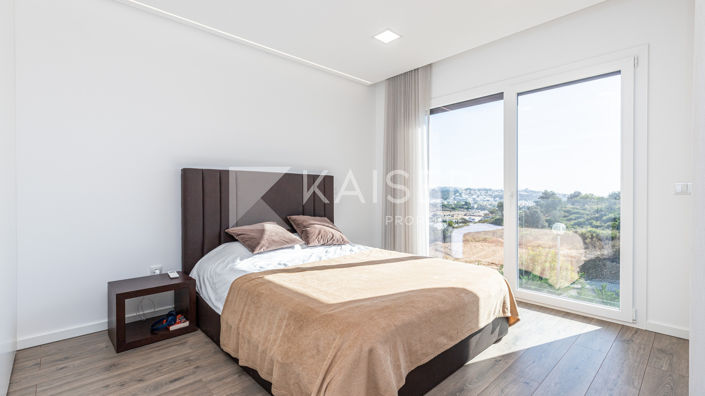 Image No.17-5 Bed Villa for sale