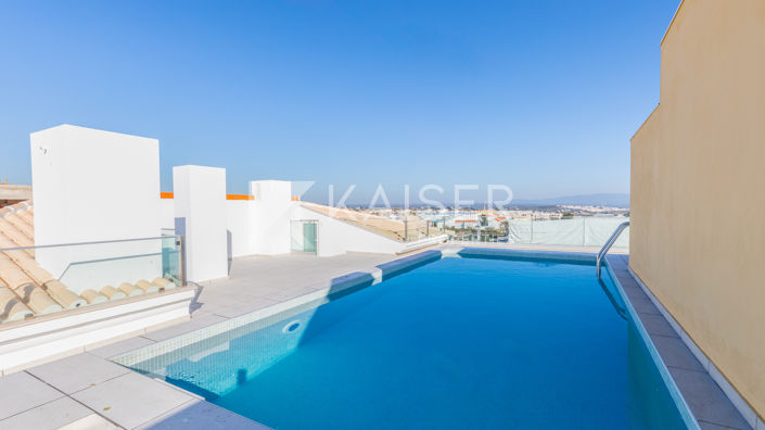 Image No.11-3 Bed Apartment for sale