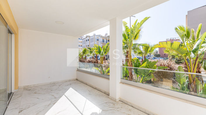 Image No.9-3 Bed Apartment for sale