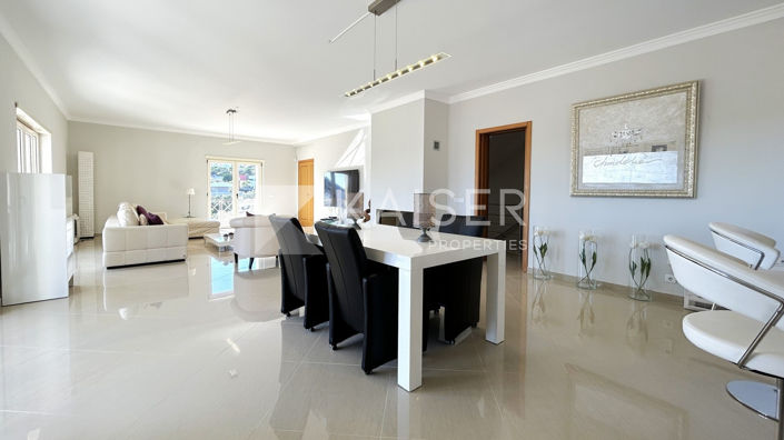 Image No.12-Villa de 4 chambres à vendre à Albufeira