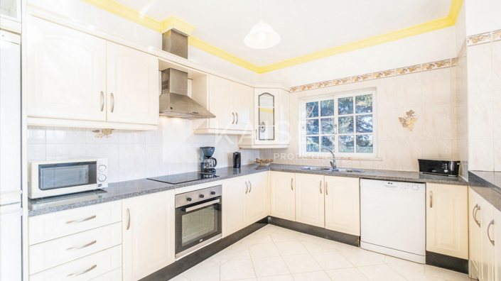 Image No.11-Villa de 4 chambres à vendre à Albufeira