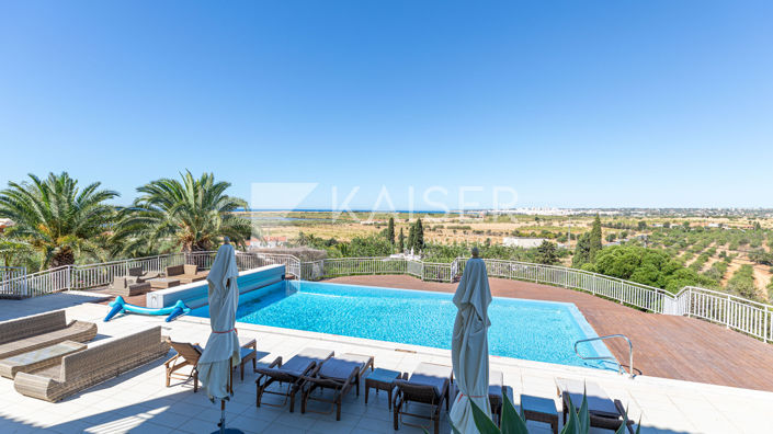 Image No.2-Villa de 6 chambres à vendre à Albufeira