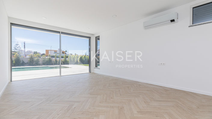 Image No.11-Villa de 4 chambres à vendre à Albufeira