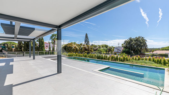 Image No.3-Villa de 4 chambres à vendre à Albufeira