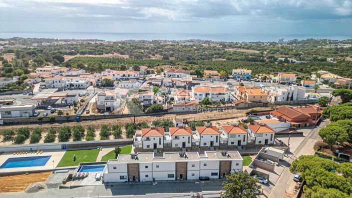 Image No.2-Maison de ville de 3 chambres à vendre à Albufeira