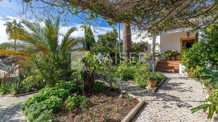 Image No.2-Villa de 5 chambres à vendre à Albufeira