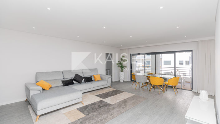 Image No.11-4 Bed Apartment for sale