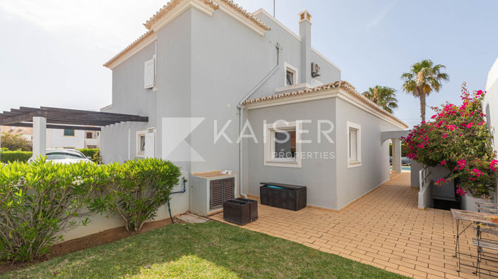 Image No.4-4 Bed Villa for sale