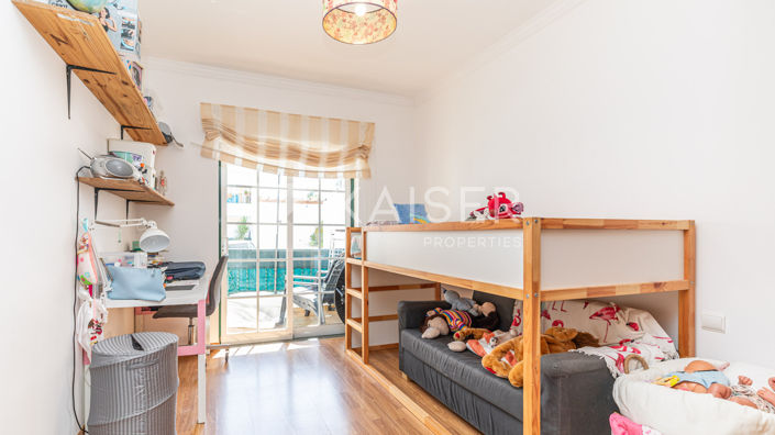 Image No.12-3 Bed Apartment for sale