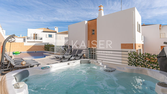 Image No.20-Villa de 4 chambres à vendre à Albufeira