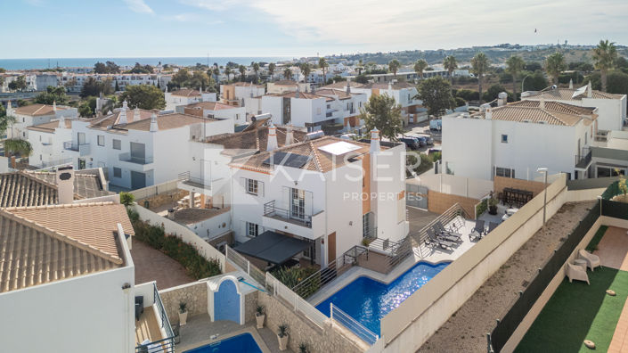 Image No.4-Villa de 4 chambres à vendre à Albufeira