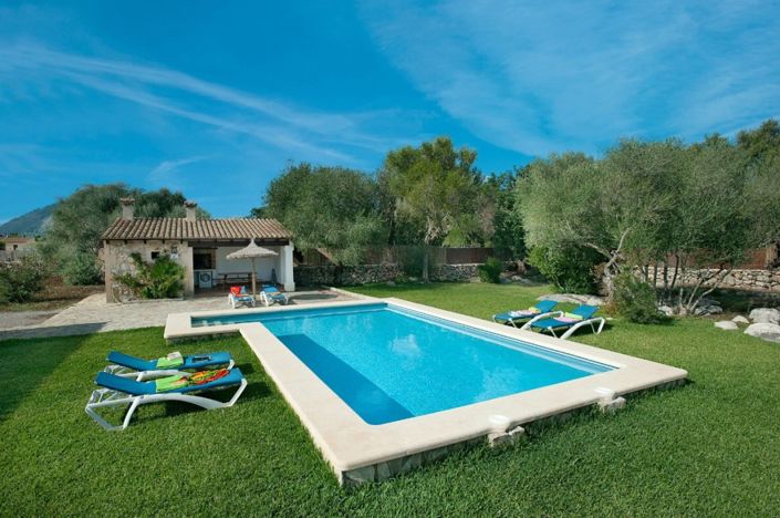 Image No.10-3 Bed Property for sale