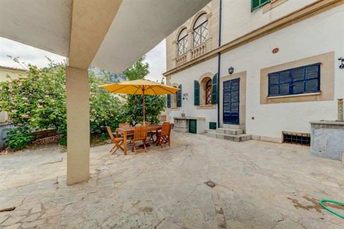 Image No.10-4 Bed Townhouse for sale