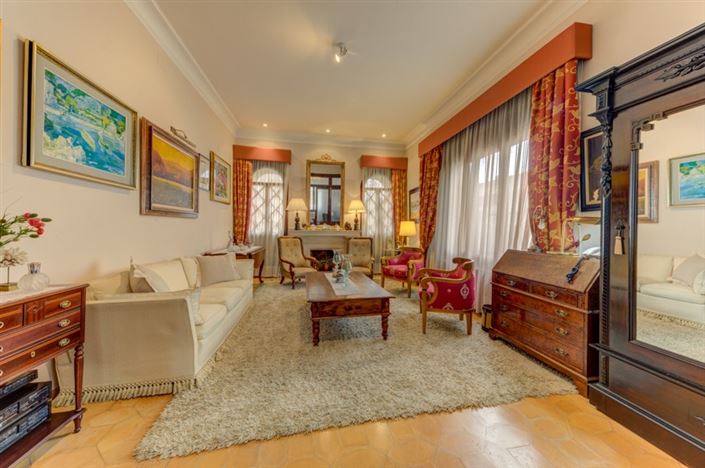 Image No.14-4 Bed Townhouse for sale