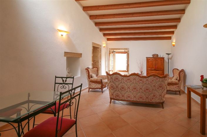 Image No.12-4 Bed Townhouse for sale