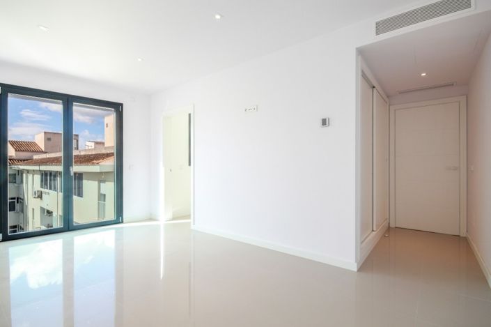 Image No.19-3 Bed Penthouse for sale