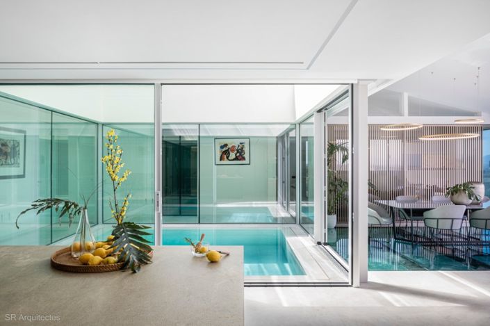 Image No.4-4 Bed Townhouse for sale