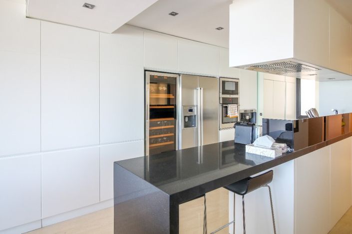 Image No.18-3 Bed Apartment for sale