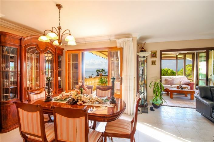 Image No.14-5 Bed Chalet for sale