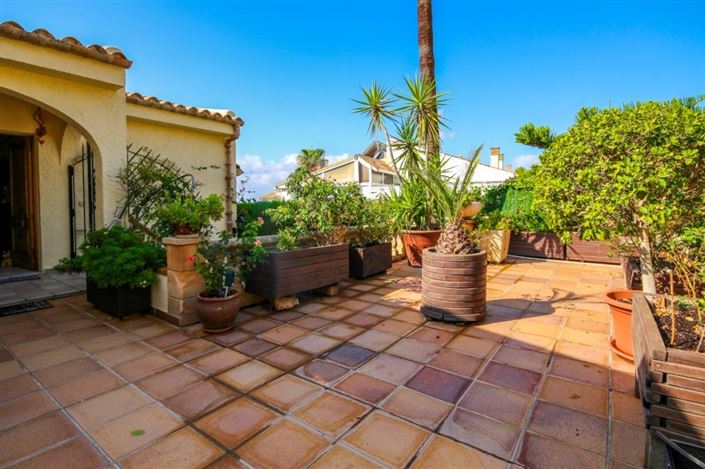 Image No.3-5 Bed Chalet for sale