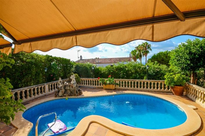 Image No.5-5 Bed Chalet for sale