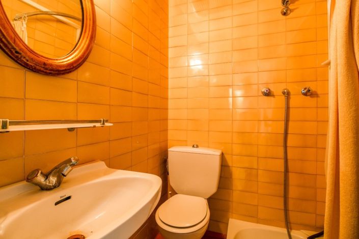 Image No.10-6 Bed Townhouse for sale