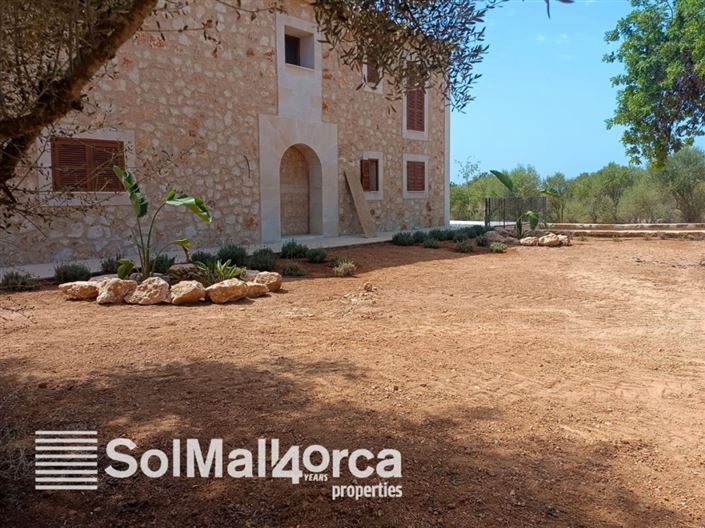 Image No.8-4 Bed Property for sale