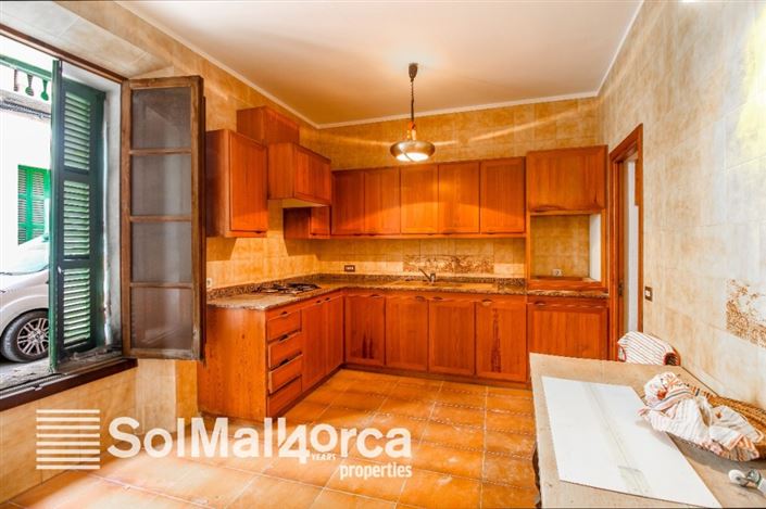 Image No.3-4 Bed Townhouse for sale