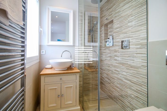 Image No.13-4 Bed Property for sale