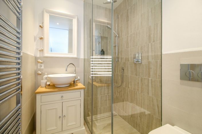 Image No.14-4 Bed Property for sale