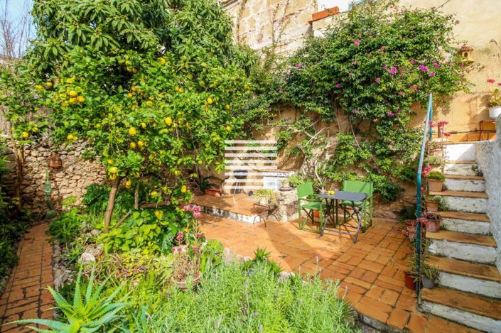 Image No.11-4 Bed Townhouse for sale