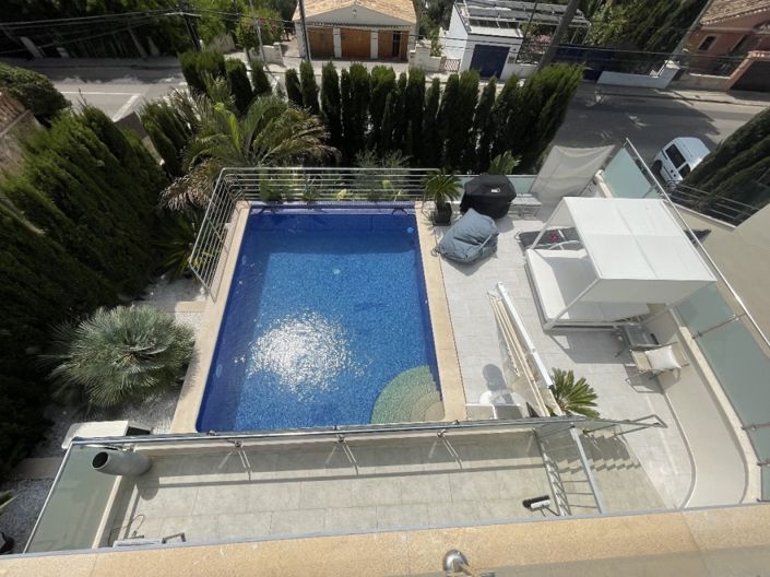 Image No.12-4 Bed Chalet for sale