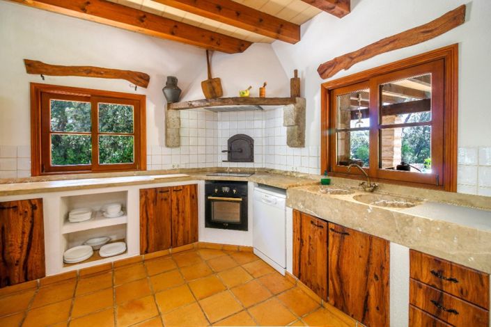 Image No.9-3 Bed Chalet for sale