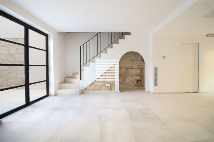 Image No.3-3 Bed Townhouse for sale