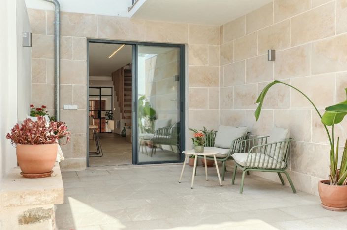 Image No.19-2 Bed Townhouse for sale