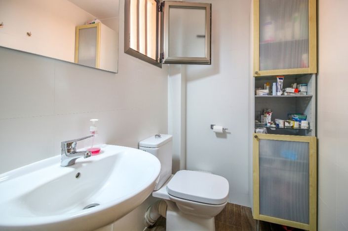 Image No.15-3 Bed Apartment for sale