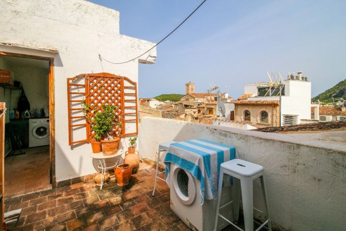 Image No.12-3 Bed Townhouse for sale