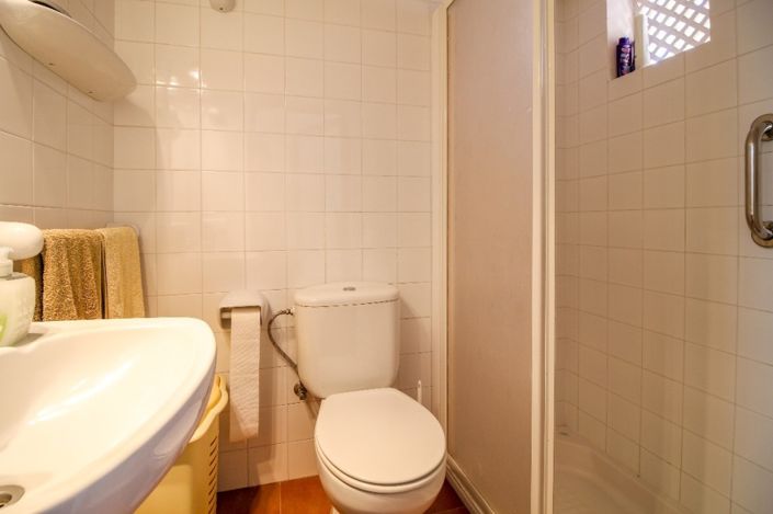 Image No.14-3 Bed Townhouse for sale