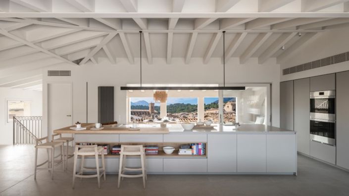 Image No.4-4 Bed Townhouse for sale