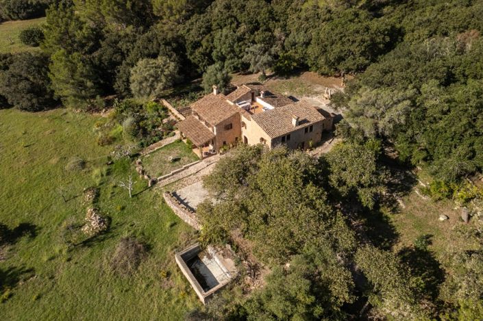 Image No.5-5 Bed Property for sale