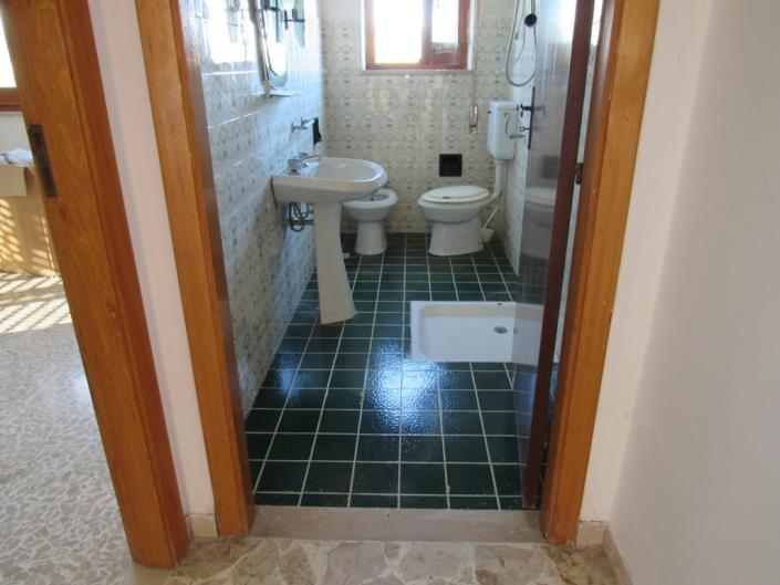 Image No.6-3 Bed Townhouse for sale