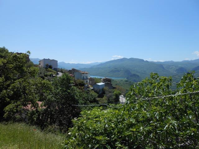 Image No.5-Maison de campagne de 3 chambres à vendre à Bomba