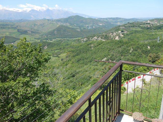 Image No.18-Maison de campagne de 3 chambres à vendre à Bomba