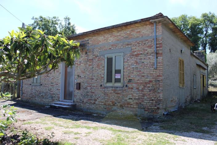 Image No.2-Maison de campagne de 2 chambres à vendre à Casalbordino