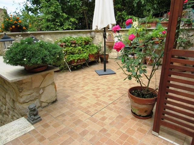 Image No.8-2 Bed Townhouse for sale