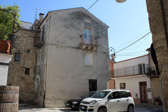 Image No.2-2 Bed Townhouse for sale