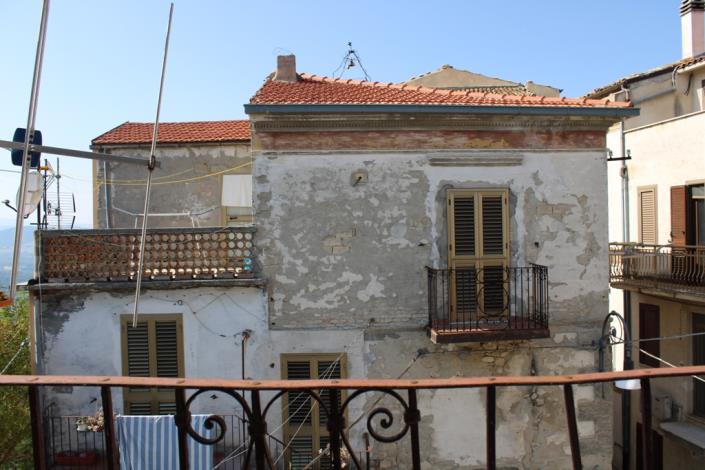 Image No.8-2 Bed Townhouse for sale