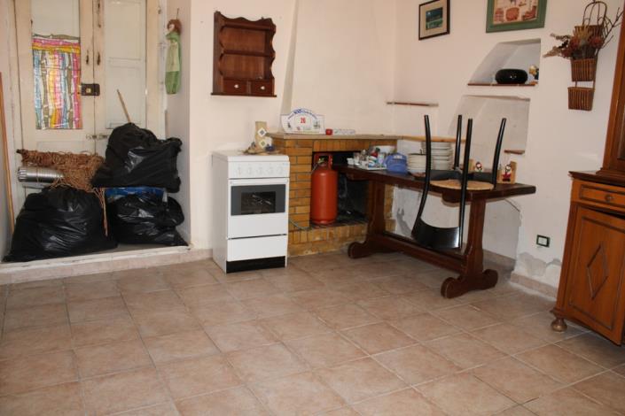 Image No.11-2 Bed Townhouse for sale